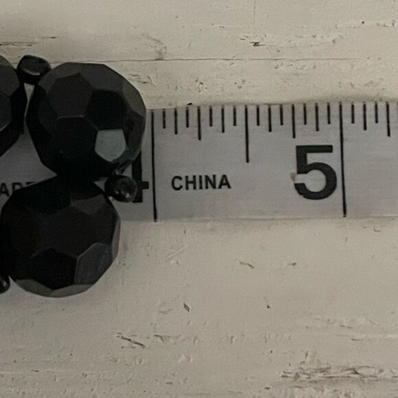 7.5” Sarda heavy stackable chunky black onyx honeycomb bead stretch bracelet - Picture 10 of 11